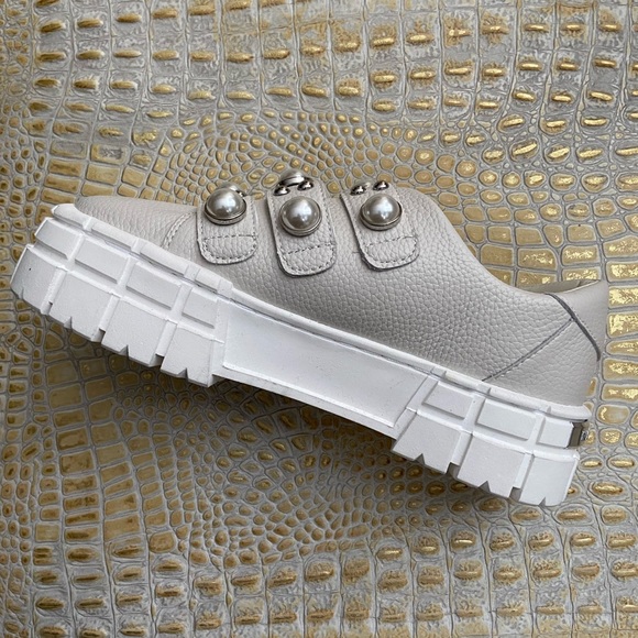 NWOT*Karl Lagerfeld Paris Cavan F21 Sneakers, Size 7M/37.5. - Picture 7 of 14